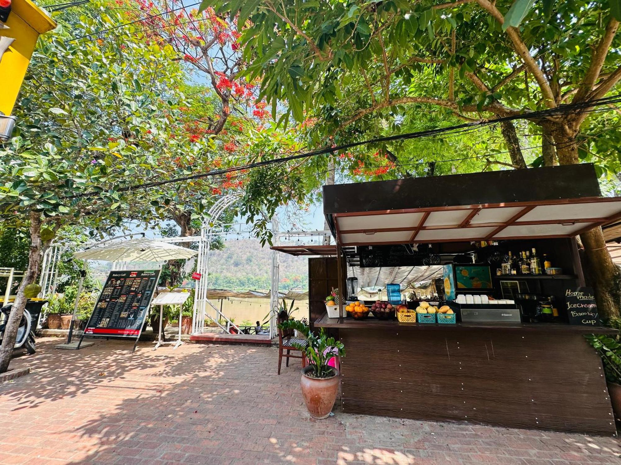 Villa Phonethip Mekong Riverside Luang Prabang Exterior foto